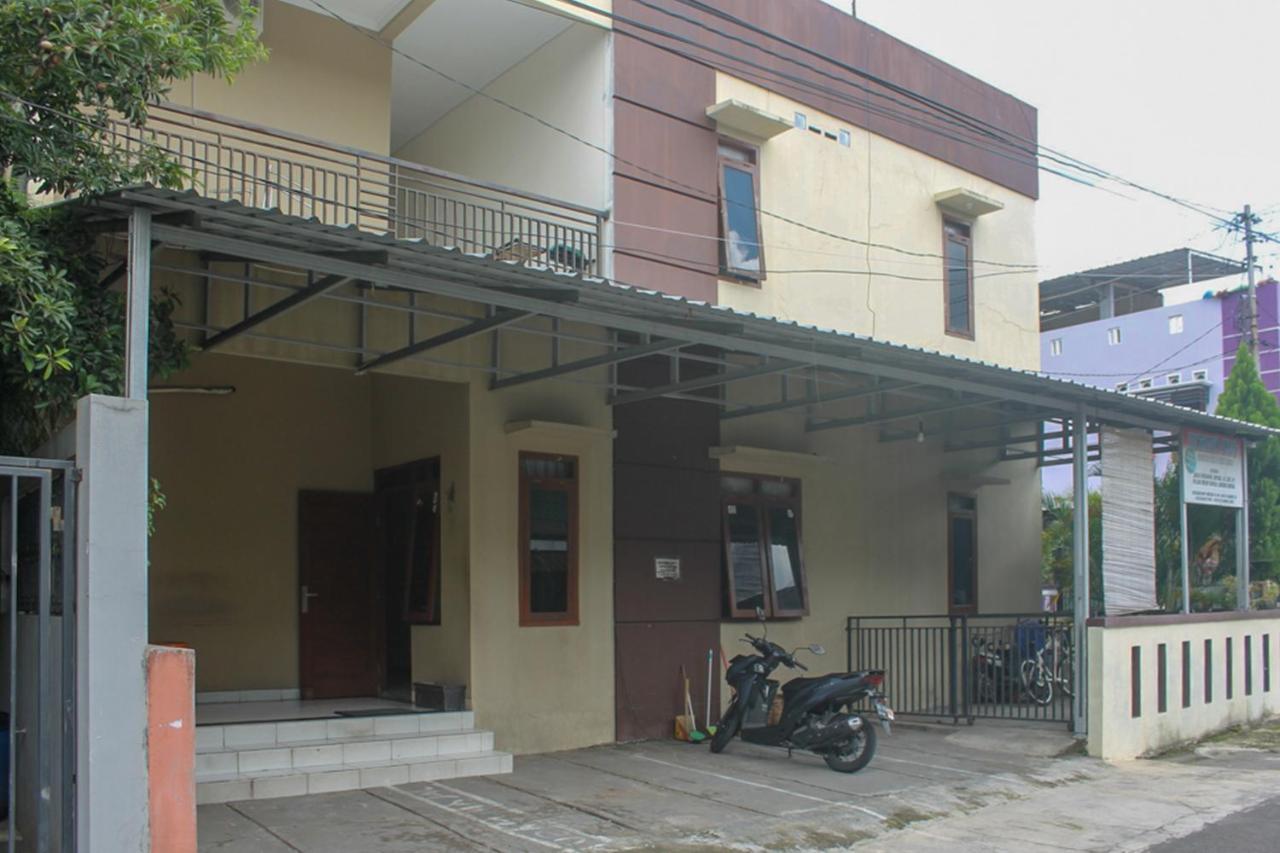 Koolkost Syariah Near Universitas Ahmad Dahlan Kampus 1 Джокьякарта Экстерьер фото